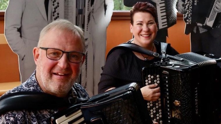 Dragspelsduon Päivi och Jörgen Sundeqvist.